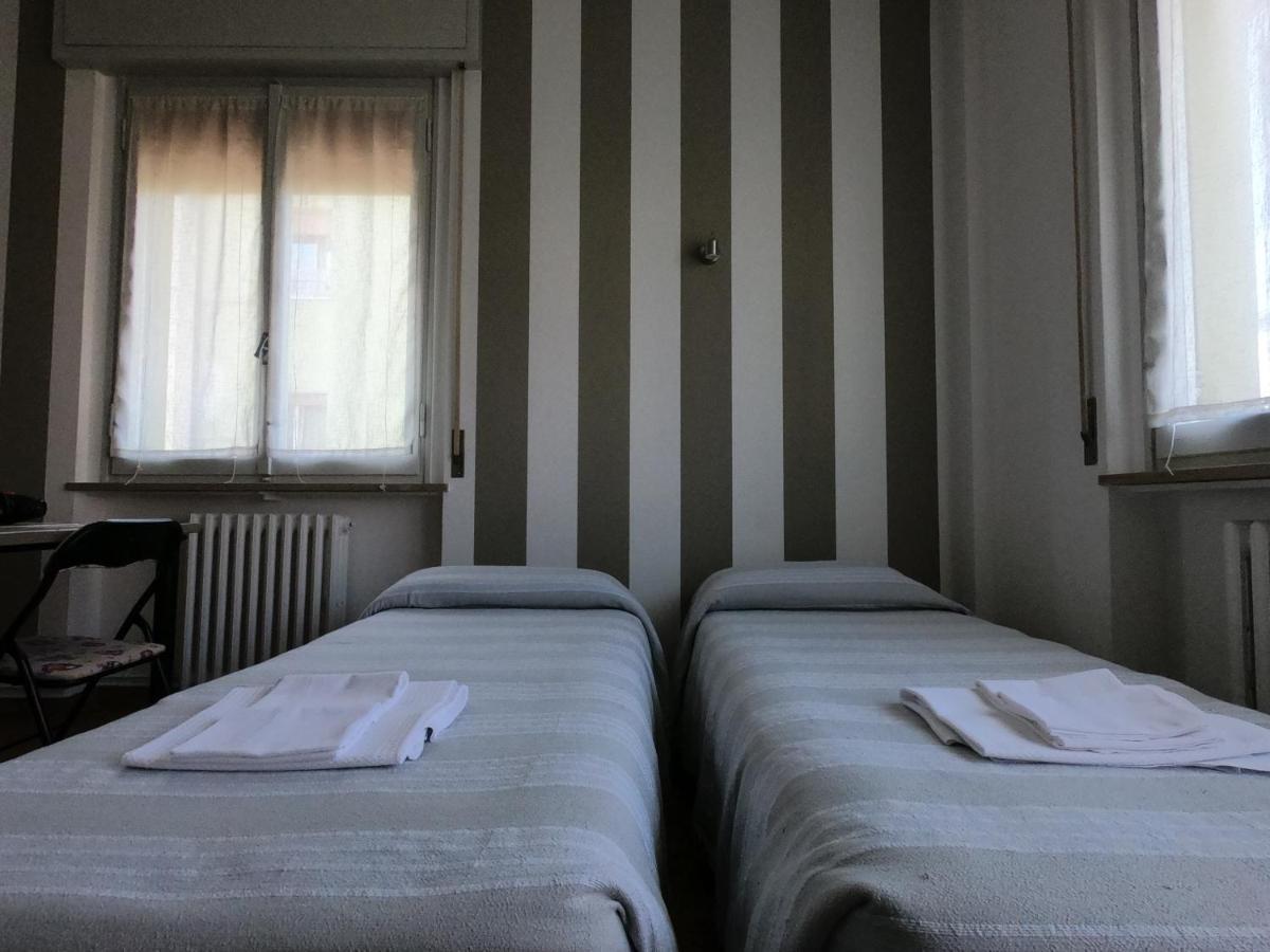 Gardenia Guest House Forlì Buitenkant foto