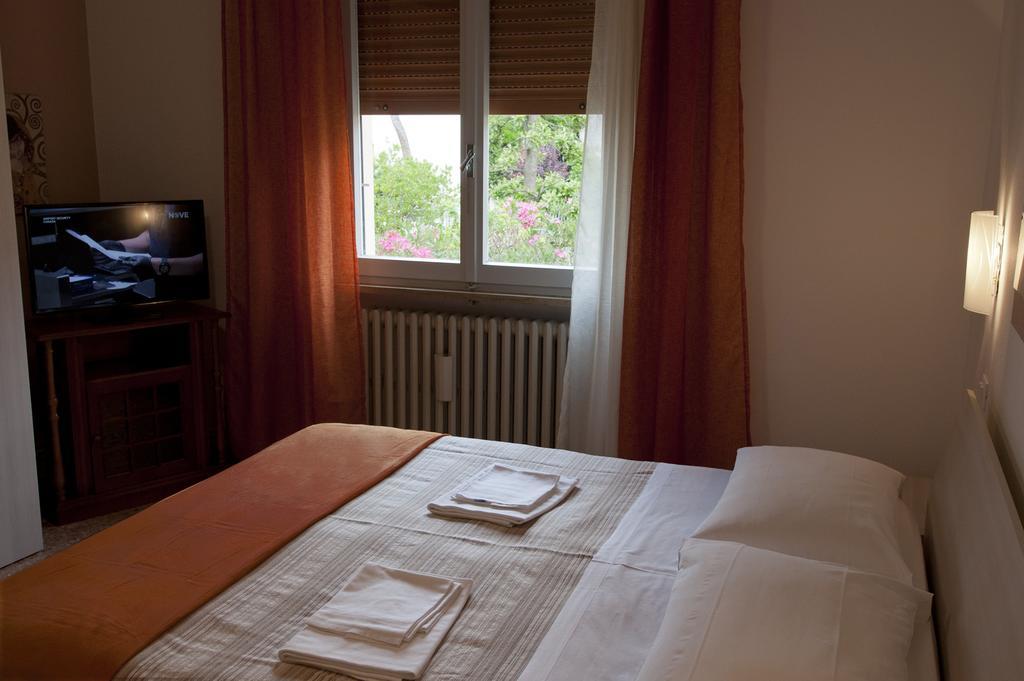 Gardenia Guest House Forlì Buitenkant foto