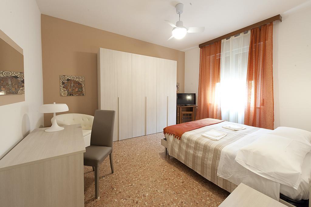 Gardenia Guest House Forlì Buitenkant foto